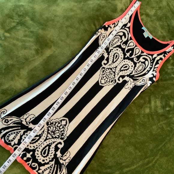 Flying Tomato Sleeveless Bodycon Dress - Picture 3 of 9